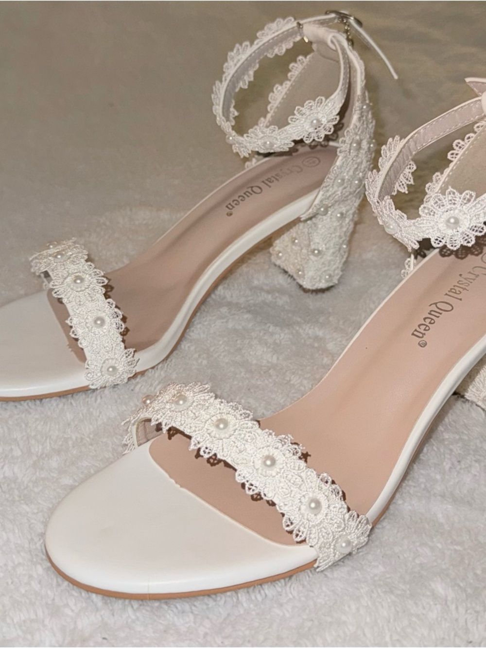 Ivory Lace Pearl Block Heels Bridal Shoes Size 41 (US 9.5)